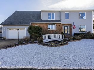 843 Wave Dr, Forked River, NJ 08731