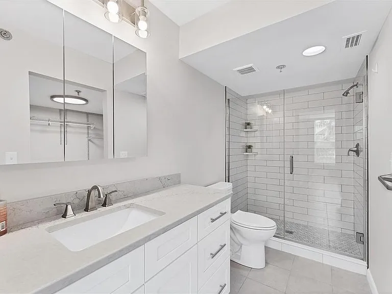 4530 Pinebrook Cir #208 — Photo 24