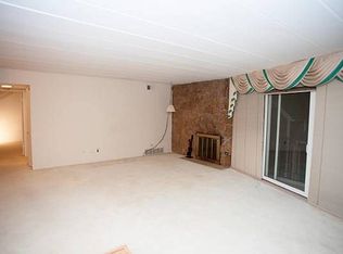550 Ida St APT 3SW, Des Plaines, IL 60016