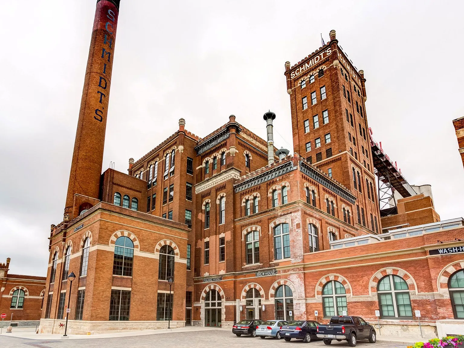 Schmidt's Artist Lofts — Photo 4