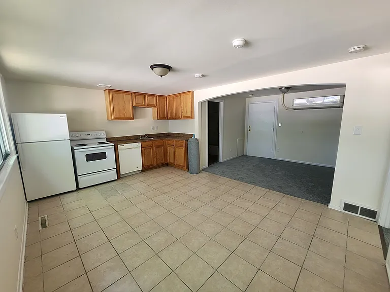 22712 Harper Ave #1 — Photo 6