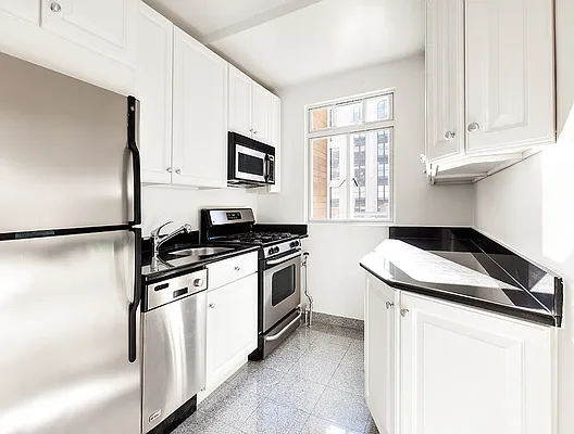 Rented by Central Park South Associates | media 11