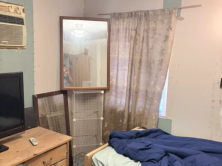 11730 Graystone Ave #1 — Photo 5