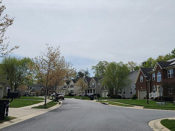 4th image of 9383 Principal Ln