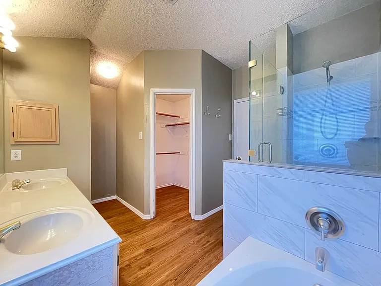 2070 Belvedere Dr — Photo 14