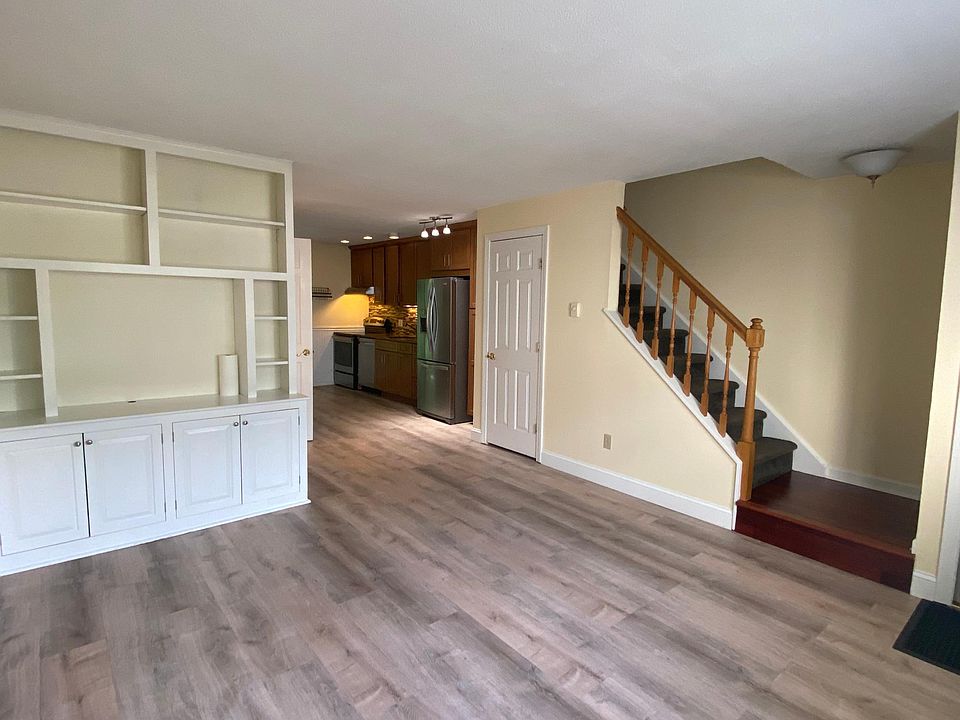 Woodbury Village Condominiums Apartment Rentals Woodbury, CT Zillow