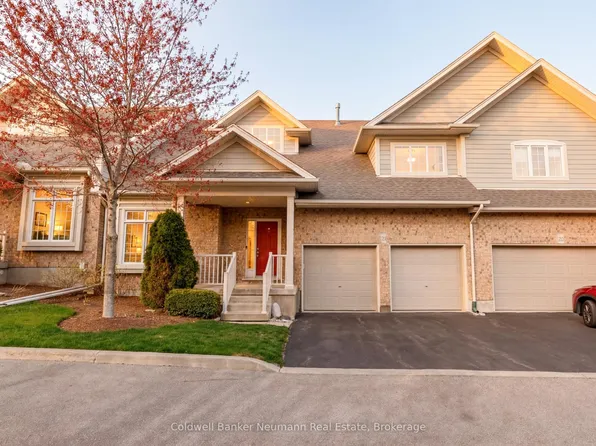 50 Bryan Ct #21, Kitchener, ON N2A 4N4