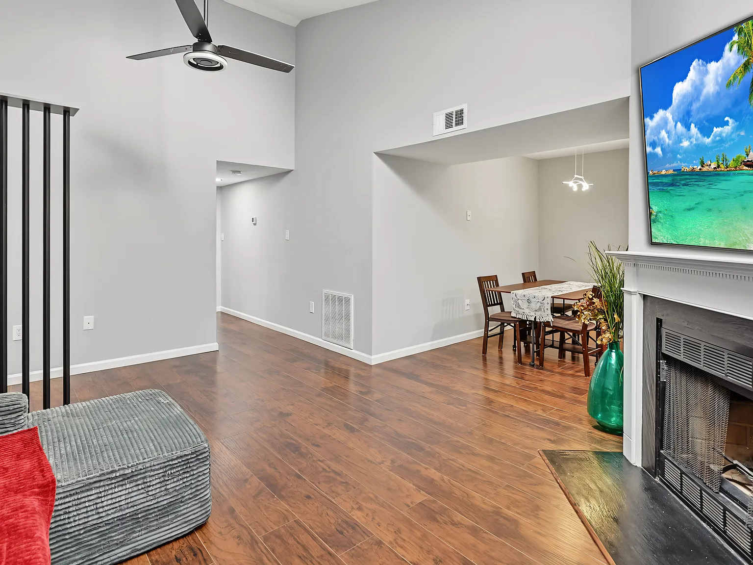 1 bed, 857 sqft, $1,400 — Photo 3