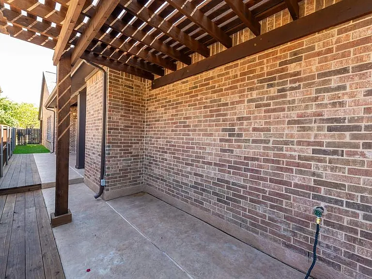 1008 Lone Ivory Trl — Photo 23