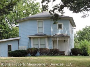 261 SE 101st Rd, Warrensburg, MO 64093