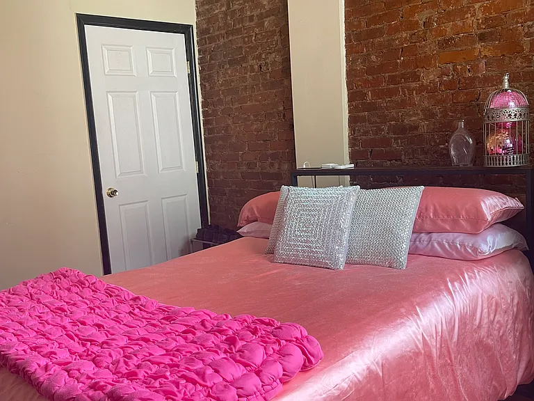 832 S 49th St #1-R — Photo 5