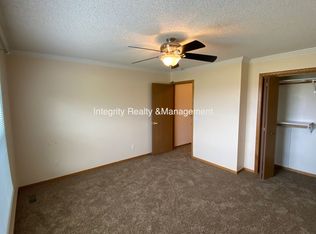 2088 Oakcrest Cir, Castle Rock, CO 80104