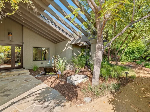 4556 Poe Ave, Woodland Hills, CA 91364