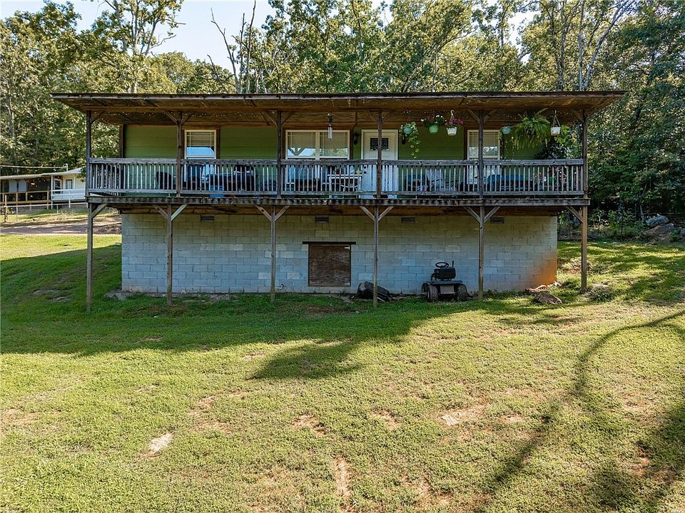 1st image of 926 Barton Hill Ln