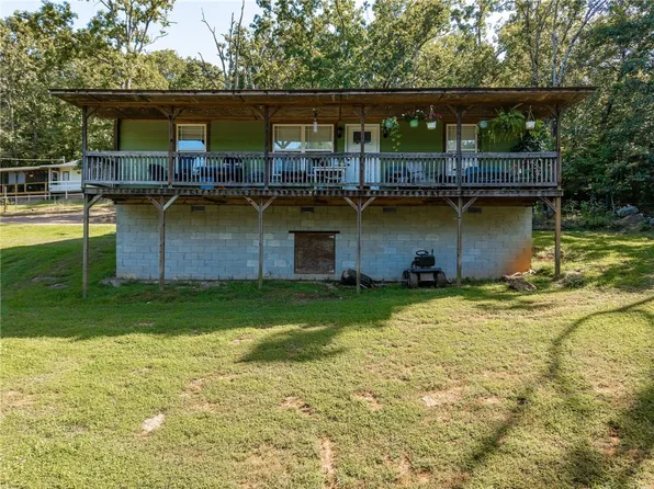 926 Barton Hill Ln, Mountainburg, AR 72946