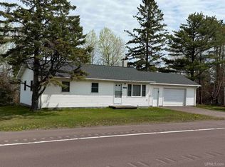 42976 Willson Memorial Dr, Chassell, MI 49916