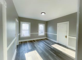 686 Broadway #2B, Pawtucket, RI 02860