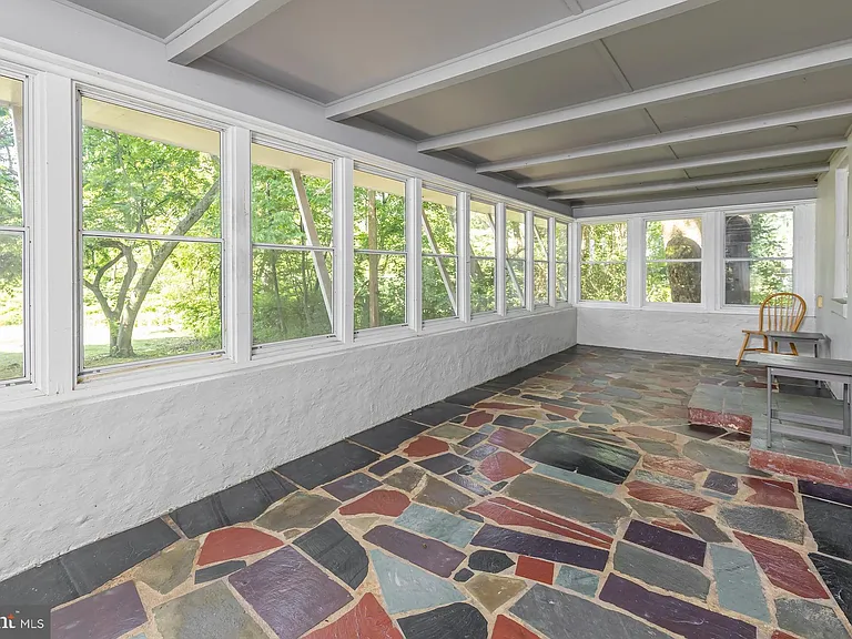 1100 Woodlawn Ave — Photo 12