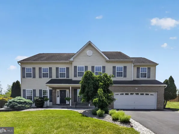 5 Camelot Way, Harleysville, PA 19438