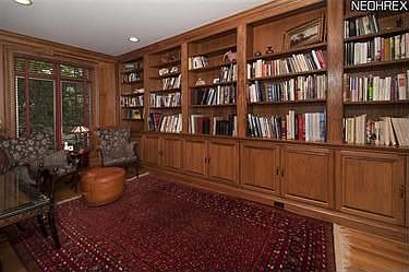 3rd image of 2491 Fairmount Blvd