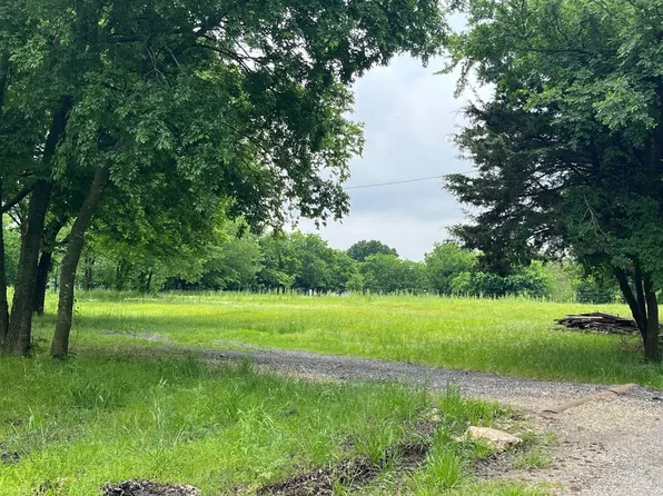 2520 S 1st St, Sherman, TX 75090