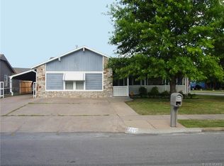 8015 N 118th Ave E, Owasso, OK 74055