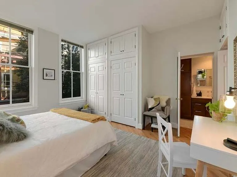2115 S St NW #2B — Photo 5