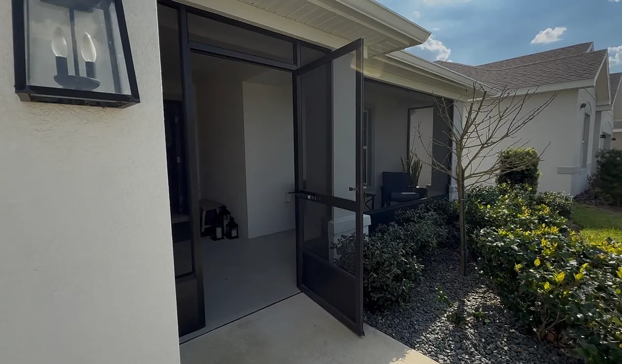 2 bed, 500 sqft, $1,250 — Photo 2
