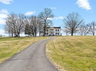 7425 Julien Rd, Hopkinsville, KY 42240