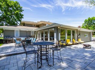 1 Creekside Ln, Rochester, NY 14618