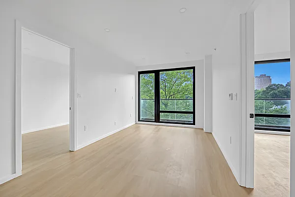 Rented by Tru International Realty Corp | media 13