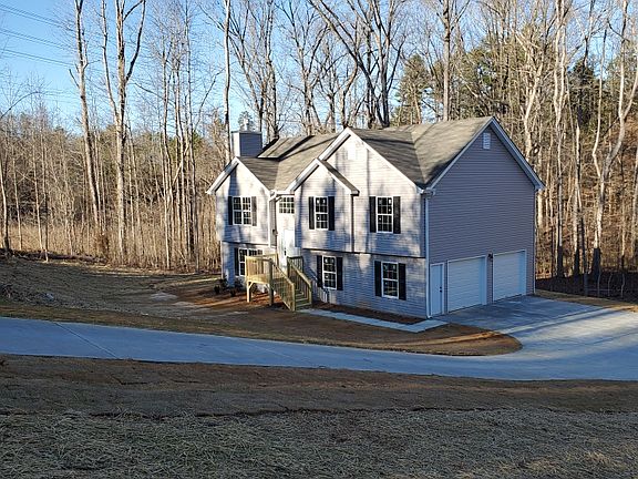 2nd image of 5508 Hawthorn Dr