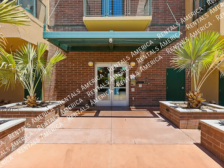 2302 N Central Ave #409 — Photo 37