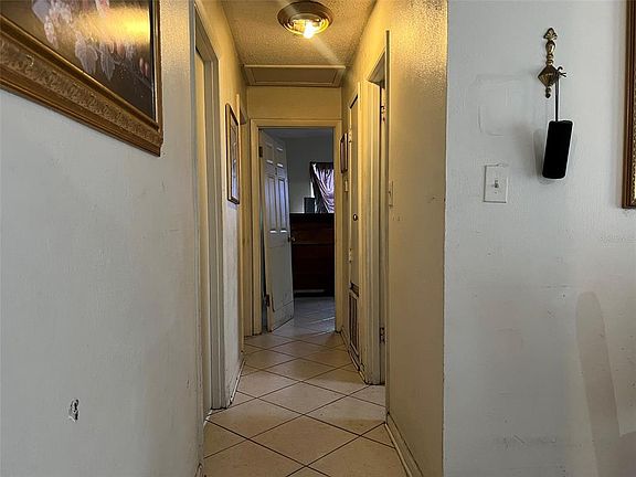 3rd image of 132 Argos Ave