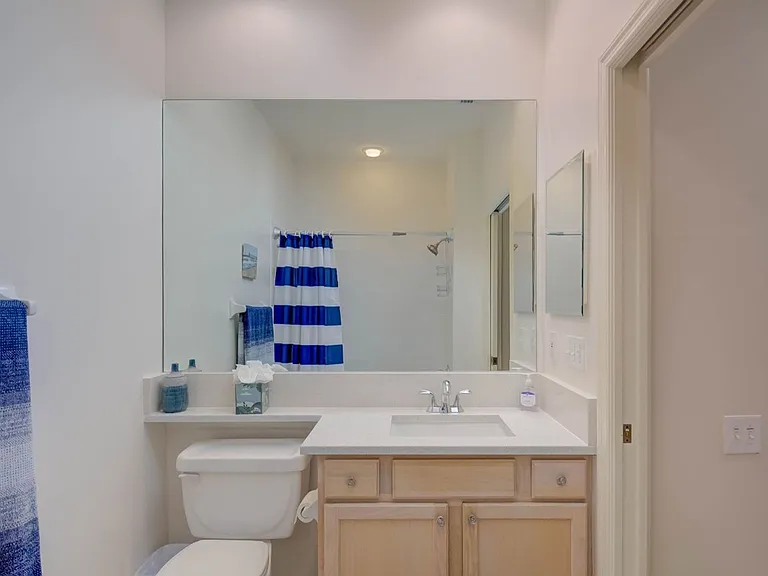 8223 Parkstone Pl #102 — Photo 24