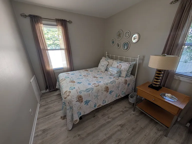 1107 Cleveland Rd W — Photo 7