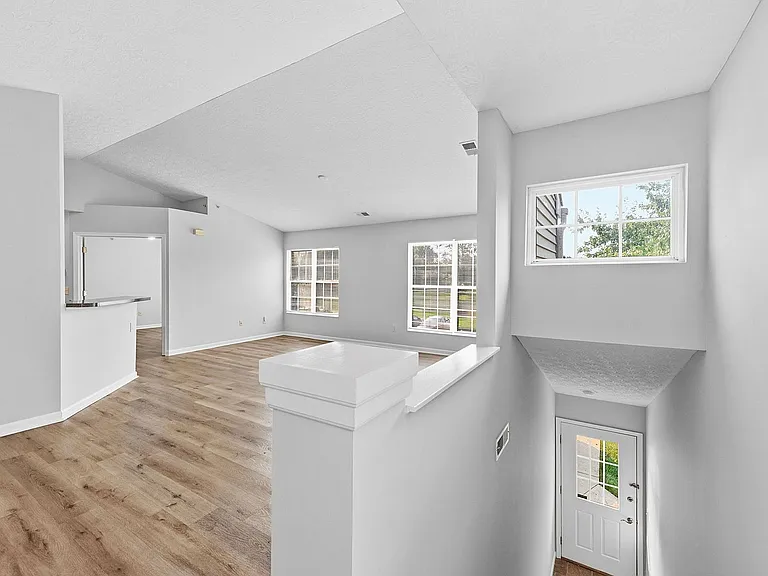 6823 Cloudscape Way — Photo 5