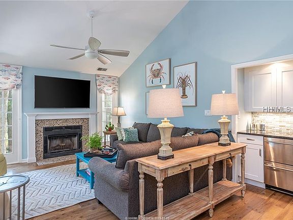 2nd image of 70 Shipyard Dr APT 262
