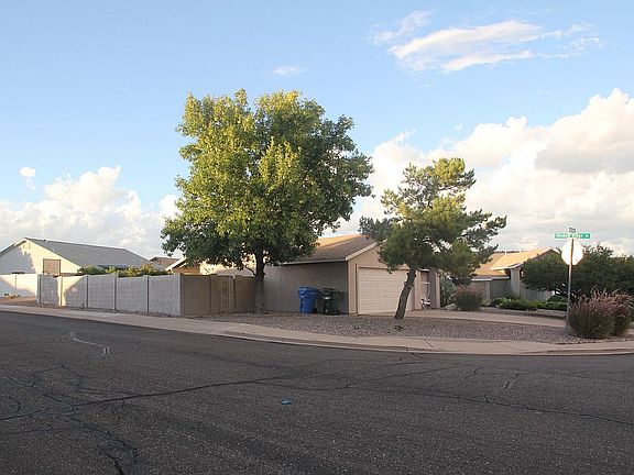 2nd image of 2651 Northridge St