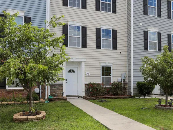 18 Envy Ct, Inwood, WV 25428