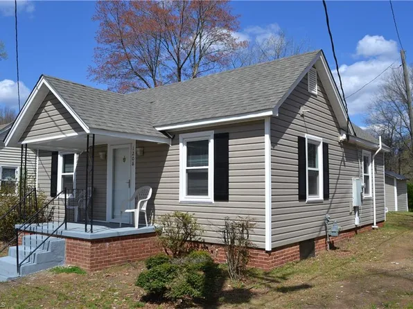 1208 Odell St, Madison, NC 27025