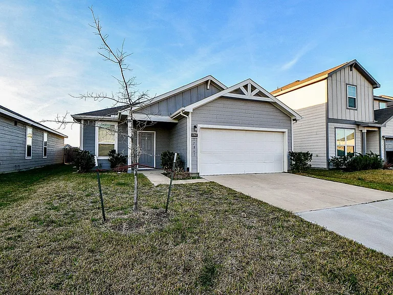 17867 Baleage Ln — Photo 1