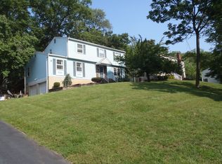 44 Brandywine Rise, Green Brook, NJ 08812