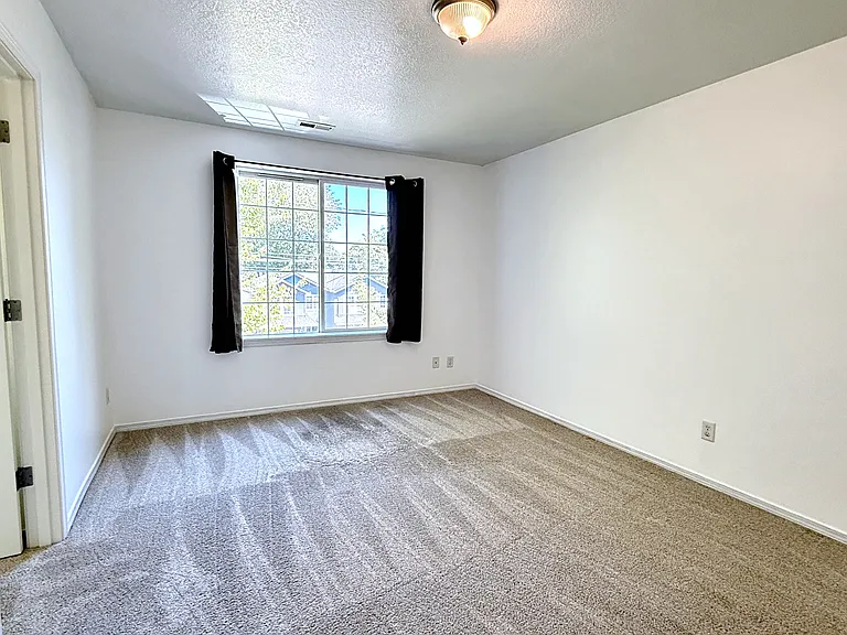 8807 N Tyndall Ave — Photo 23