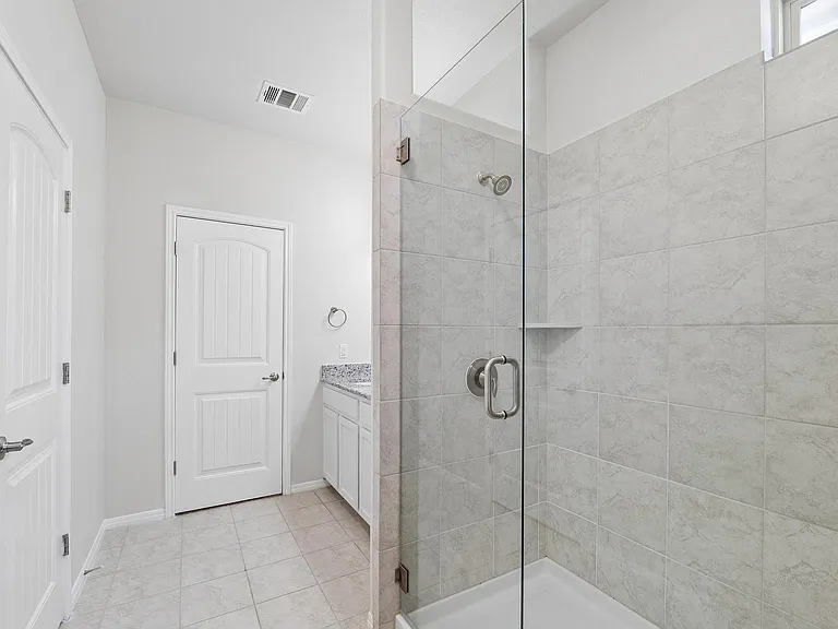 3240 E Whitestone Blvd #4 — Photo 20