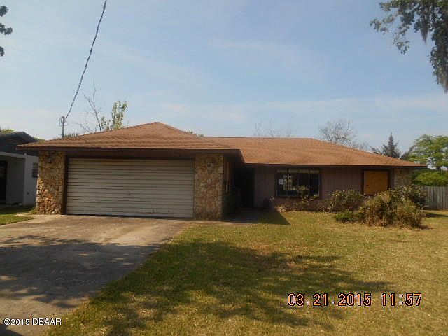 1st image of 612 Center Ln