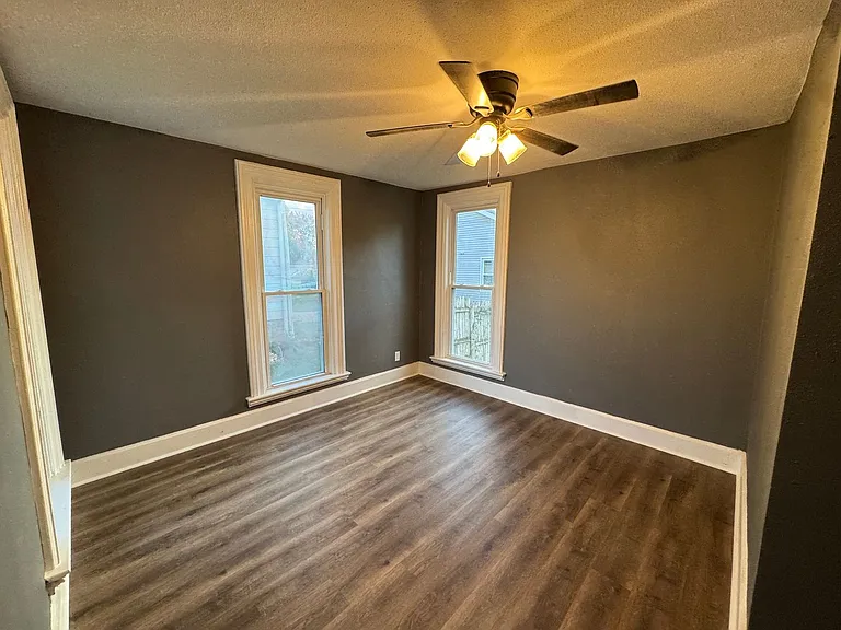 411 N Aldrich St — Photo 8