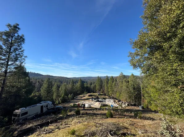 14037 Arrowhead Mine Rd, Grass Valley, CA 95945