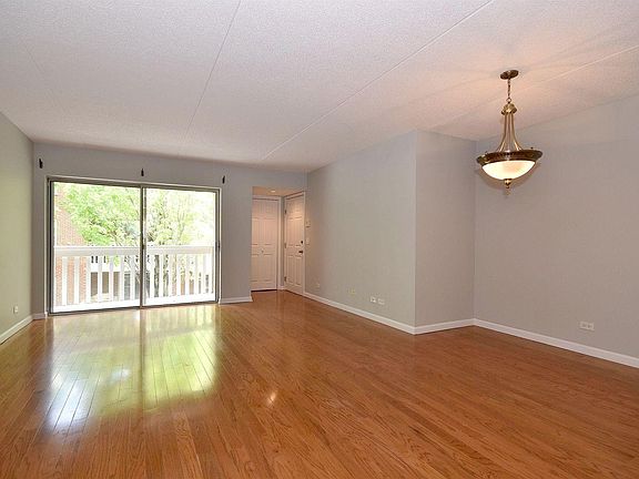 2nd image of 4748 N Elston Ave APT 202C