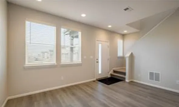 3 bed, 1443 sqft, $2,800 — Photo 4